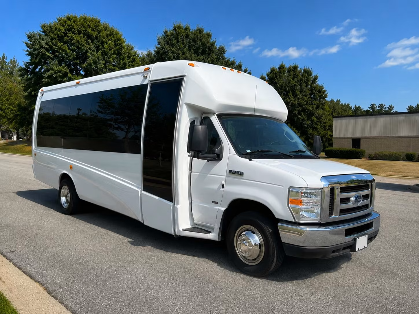 15 passenger minibus