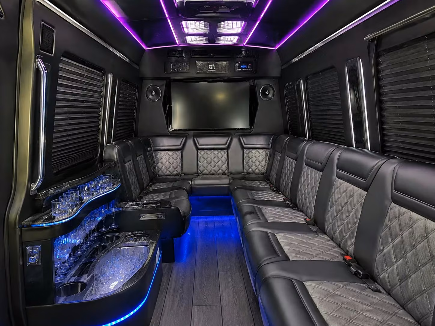choosing the right bus for your livermore school field trip
